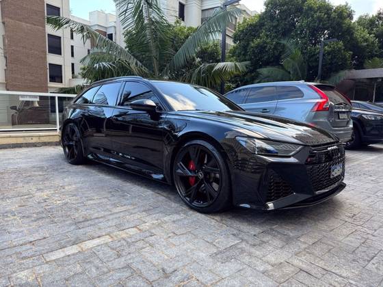 AUDI RS6 4.0 AVANT V8 TWINTURBO MHEV TIPTRONIC